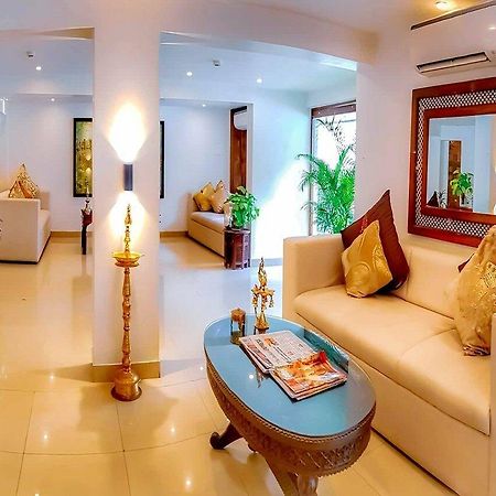 מומביי Hotel Samraj מראה חיצוני תמונה
