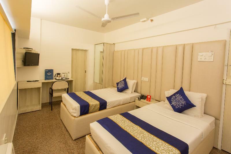 מומביי Hotel Samraj מראה חיצוני תמונה